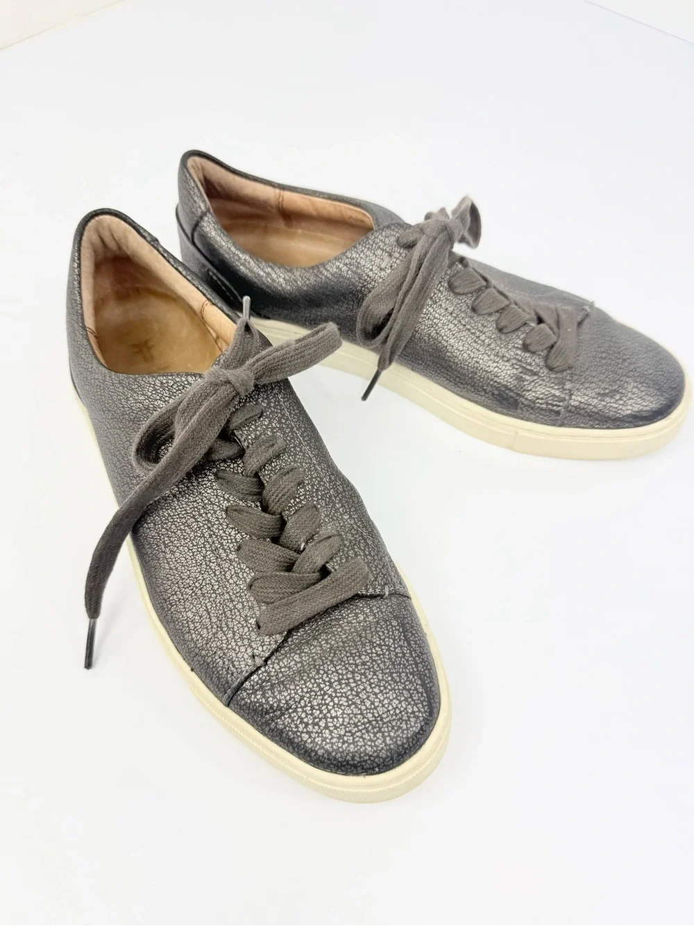 Frye IVY Metallic Pewter Gray Leather Lace Up Low Profile Casual Sneakers